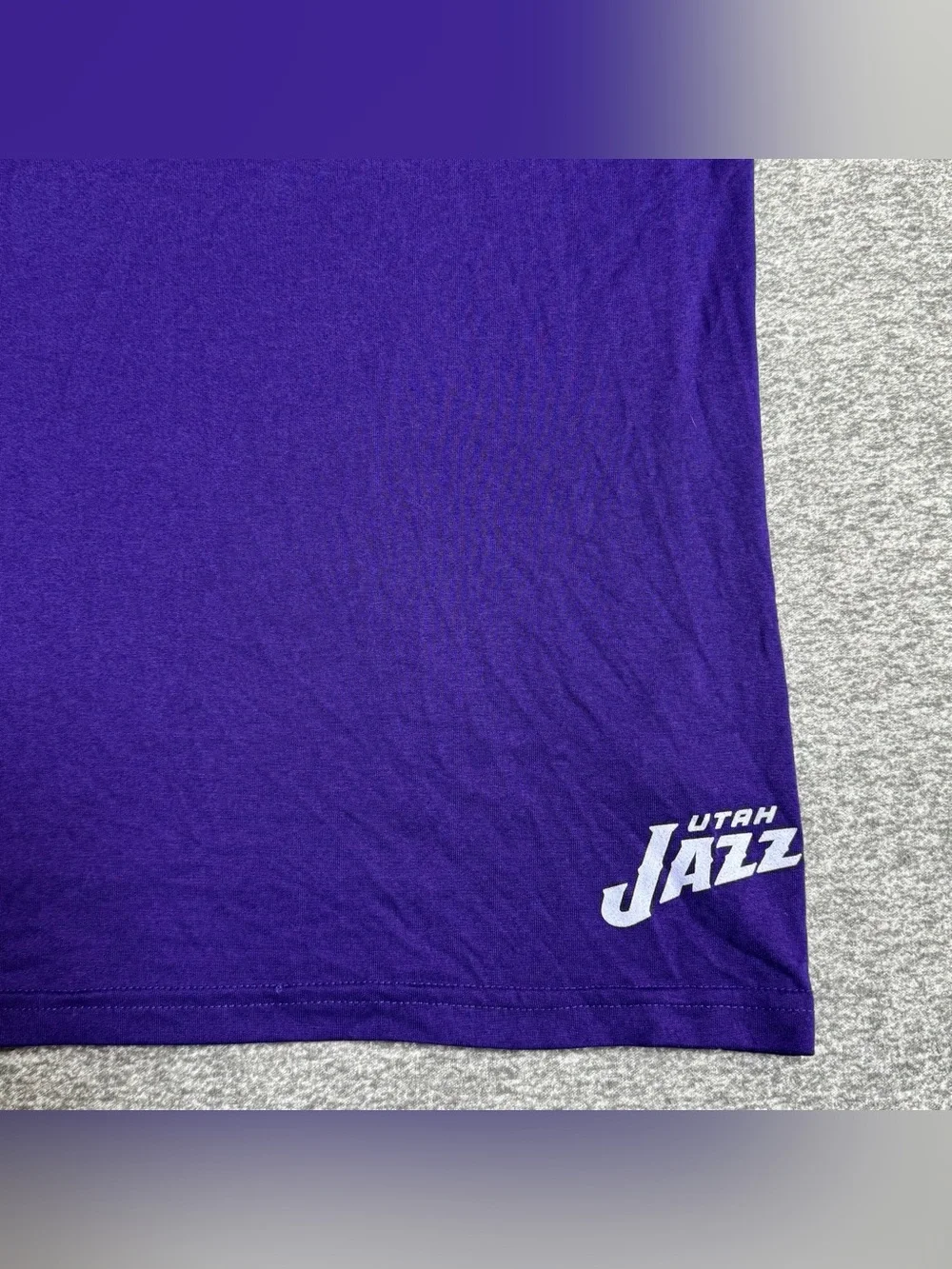 Nike Utah Jazz Dri-FIT Mountain Basketball Long-Sleeve Shirt Purple Athletic Fit